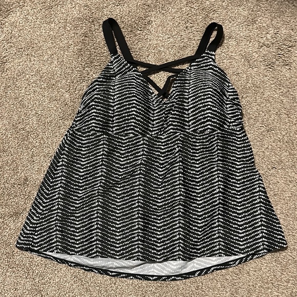 Tankini interchangeable straps, lattice cleavage. - Picture 5 of 10